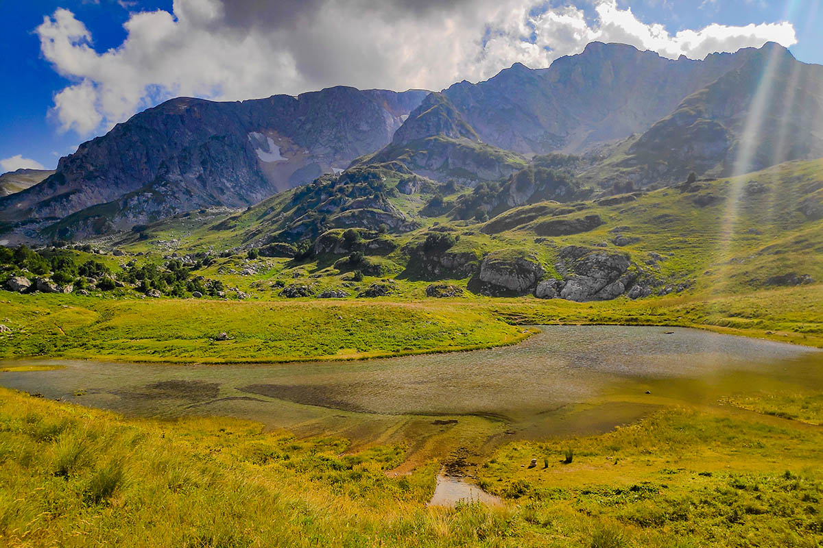 Плато Лаго-Наки, Республика Адыгея. Источник: skaoioi / Shutterstock / FOTODOM