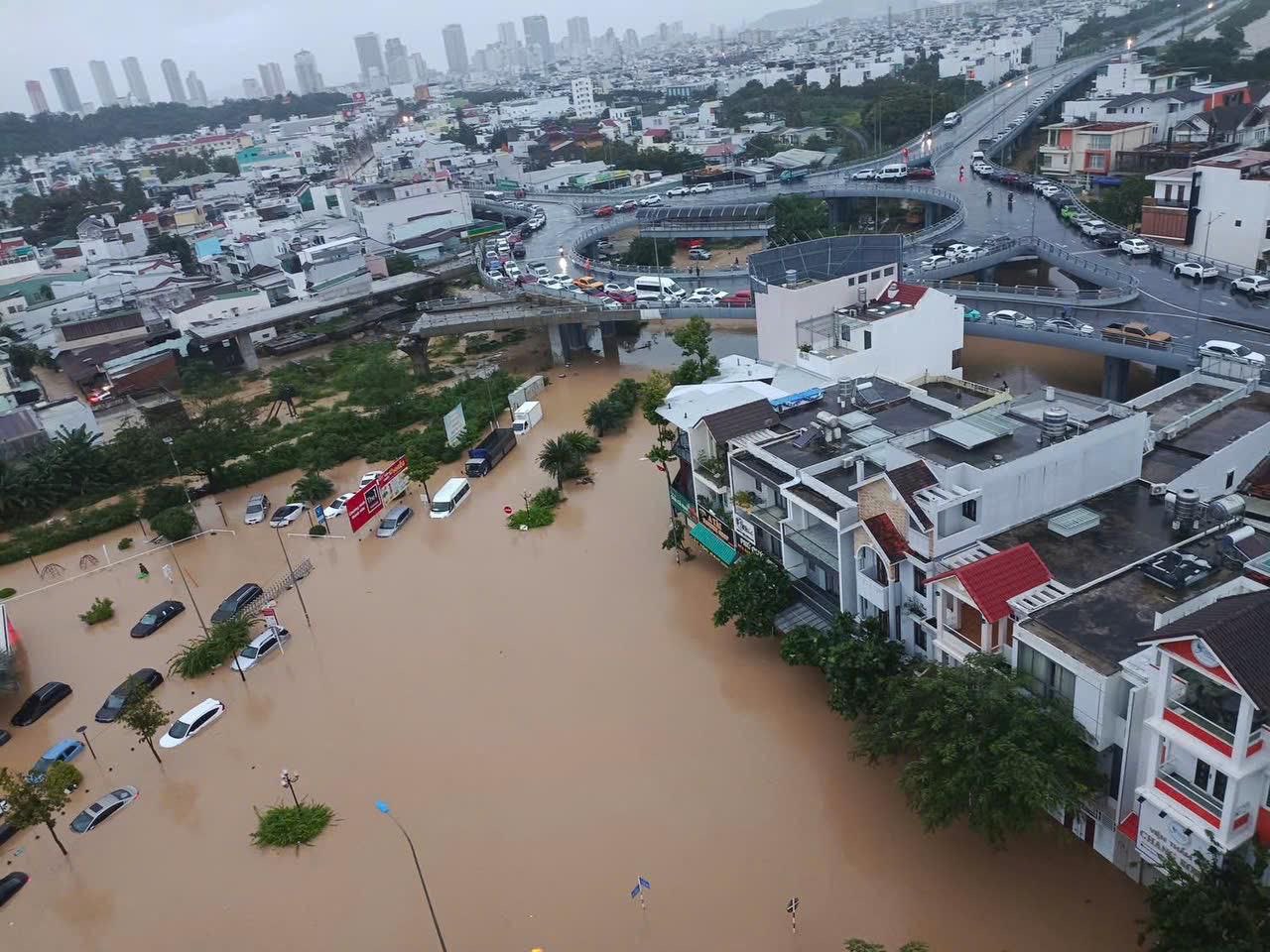 Обстановка в Нячанге. Фотографиями делятся участники сообщества TravelAsk. Источник: t.me/+5S8776eyRX02NDZi