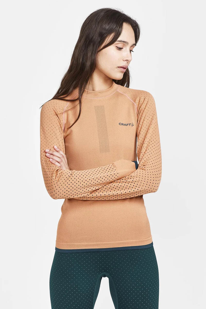 Качественное термобелье со скандинавским дизайном идеально подходит для зимних тренировок. Источник: craftsports.us