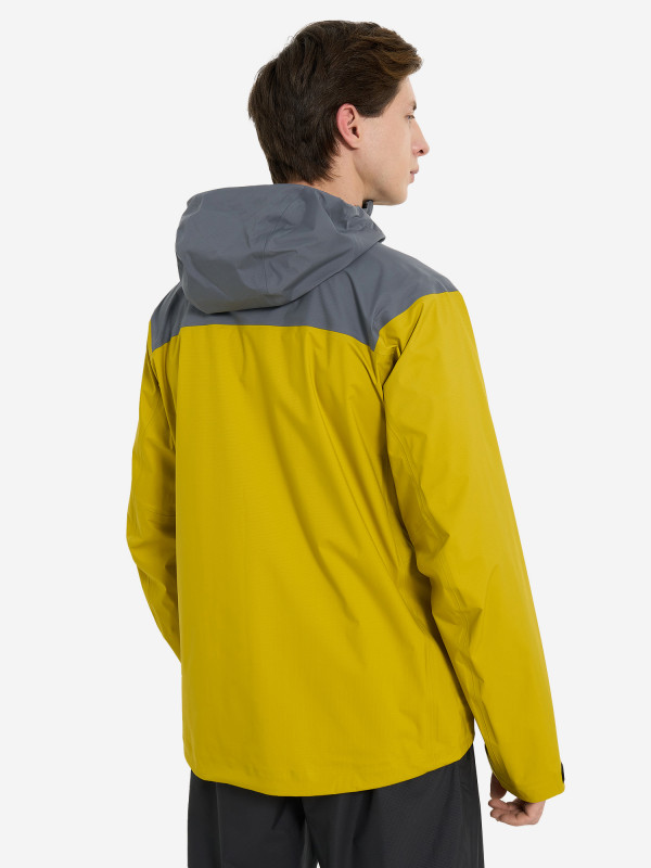 Ветровка Northland с мембранной тканью Dermizax. Цена: от 12 599 ₽. Источник: sportmaster.ru