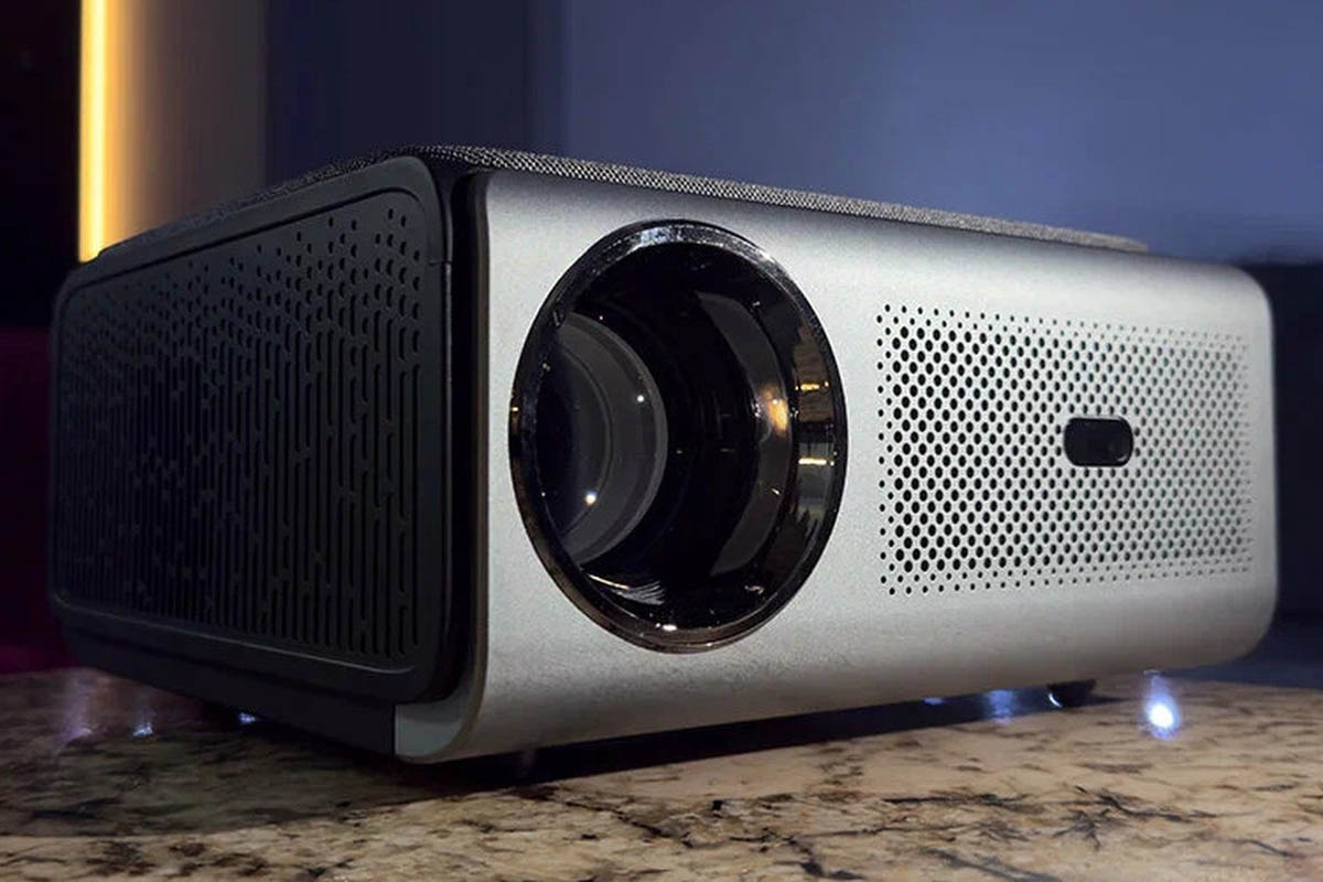 QUORO A8. Источник: https://market.yandex.ru/