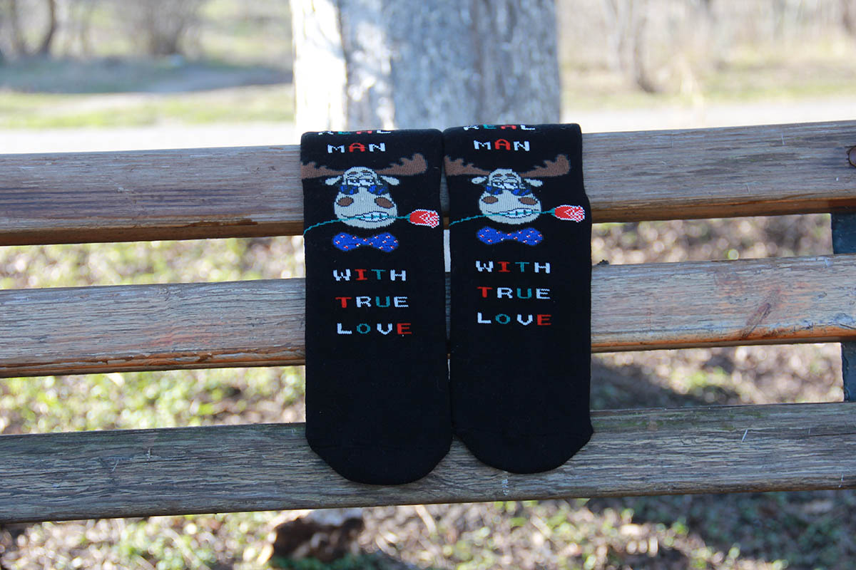 Носки с принтом. Источник: ElyaPhoto / Shutterstock / FOTODOM 