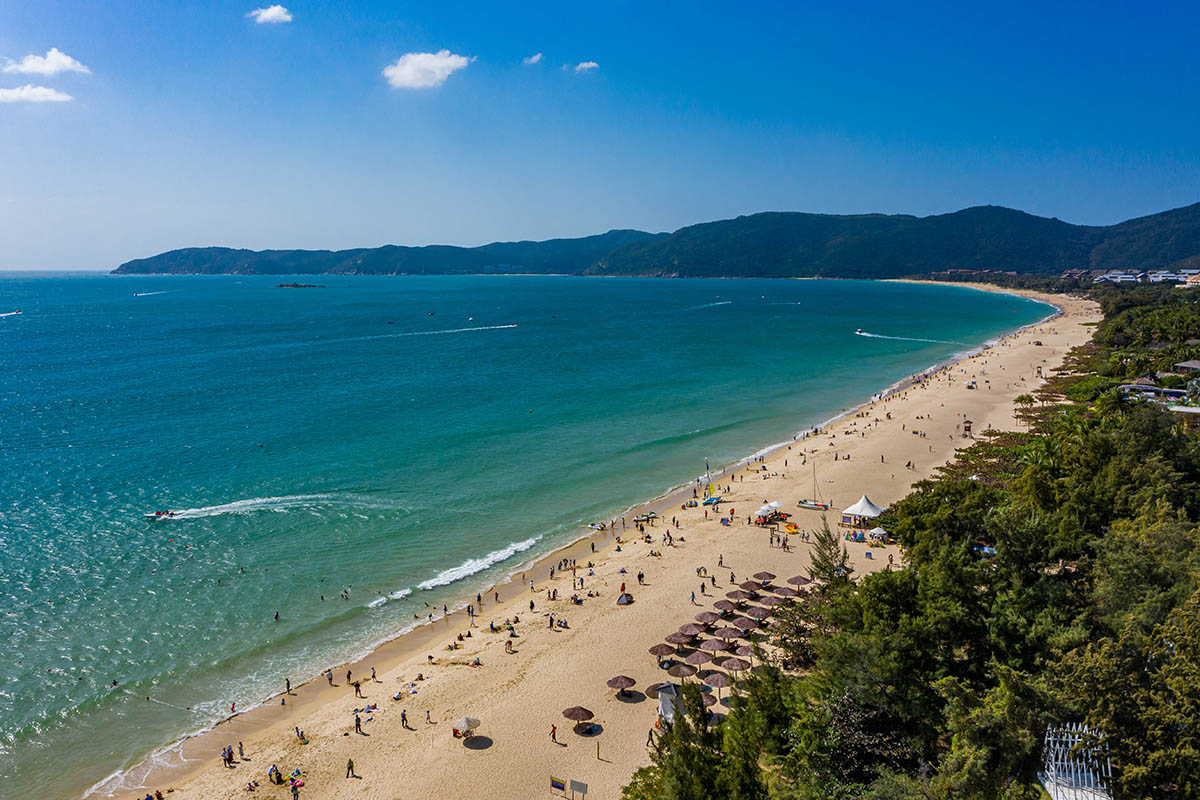 Вид на Хайнань. Источник: ZCOOL HelloRF / Shutterstock / FOTODOM