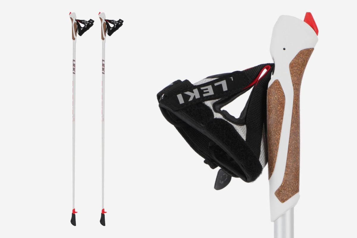 Новыми палками бабушка будет хвастаться перед всеми подругами. Источник: sportmaster.ru