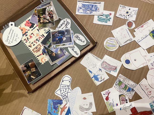 Тут вперемешку фотографии и рисунки. Источник: личный архив Ксении Чеглаковой