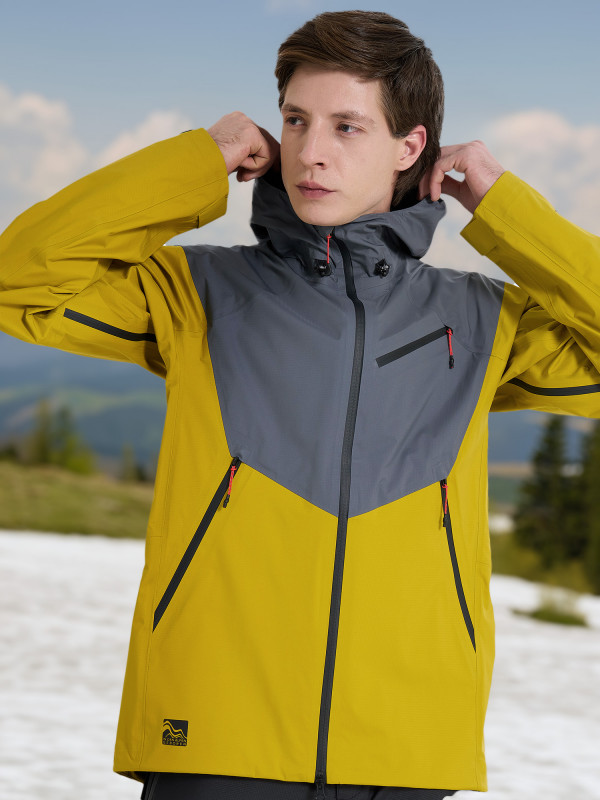 Ветровка Northland с мембранной тканью Dermizax. Цена: от 12 599 ₽. Источник: sportmaster.ru