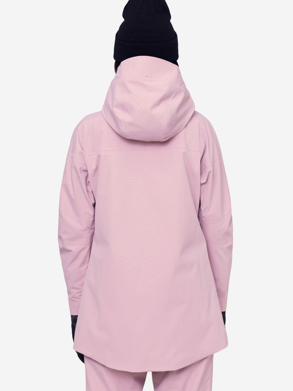 Супертехнологичная сноубордическая куртка Gore-Tex Skyline. Мембрана соответствует требованиям экологического стандарта Bluesign. Цена: от 28 499 ₽. Источник: sportmaster.ru