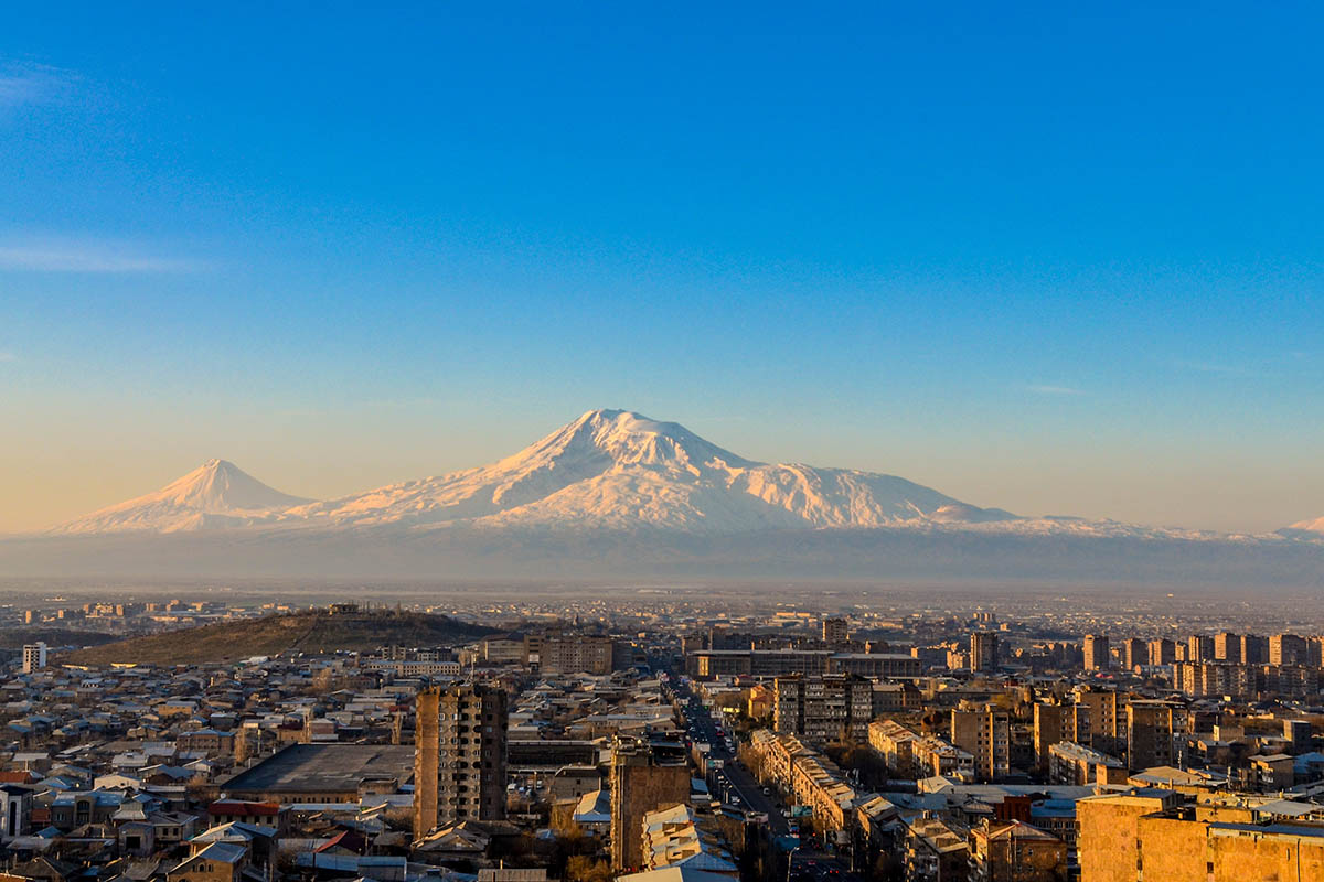 Вид на Арарат. Источник: Sergey Malomuzh / Shutterstock / FOTODOM