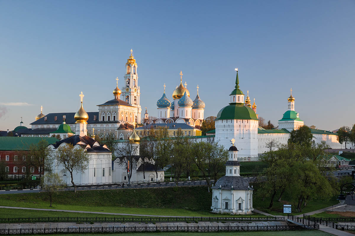 Вид на Троице-Сергиеву лавру. Источник: Yulia_B / Shutterstock / FOTODOM