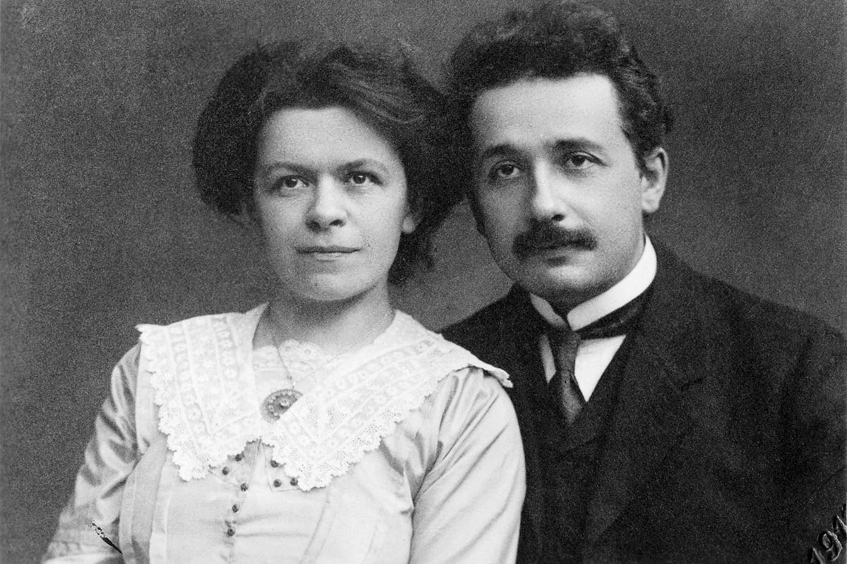 Эйнштейн и его первая жена Милева Марич. Источник: общественное достояние / wikimedia.org