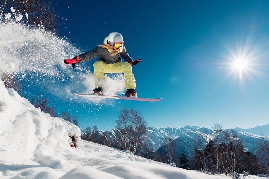 Сноубордисты мечтают сделать красивое фото в горах