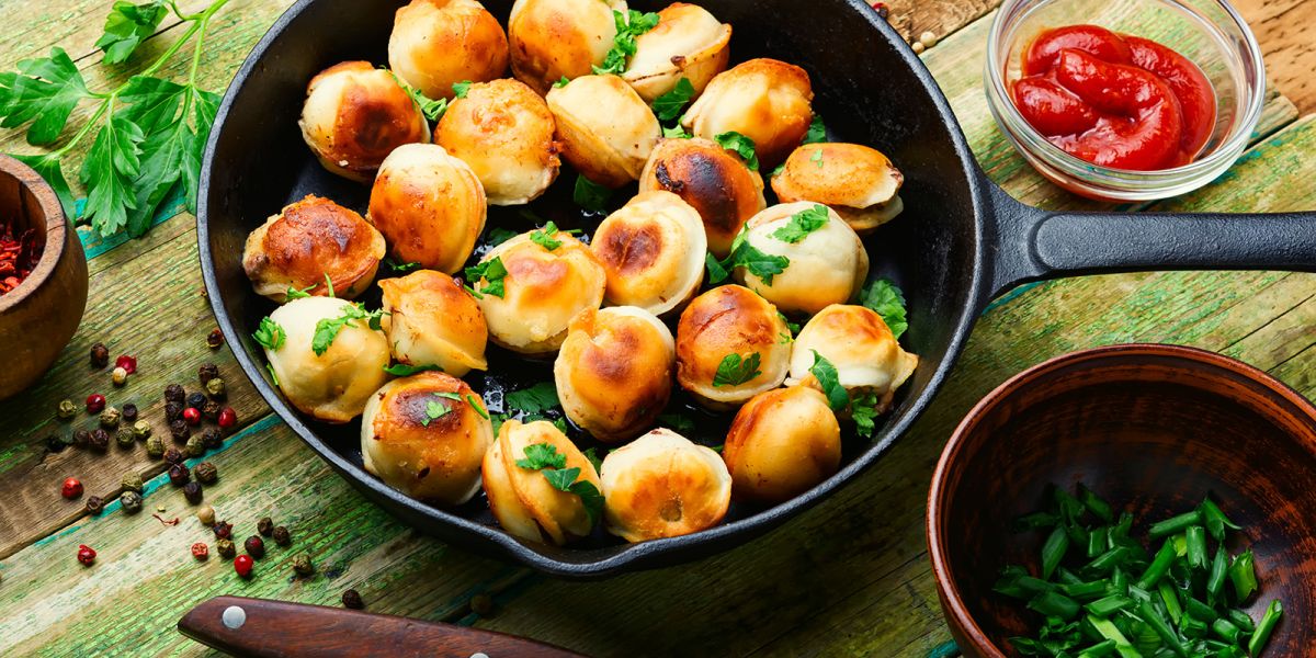 Как вкусно поджарить пельмени на сковороде: лучшие рецепты