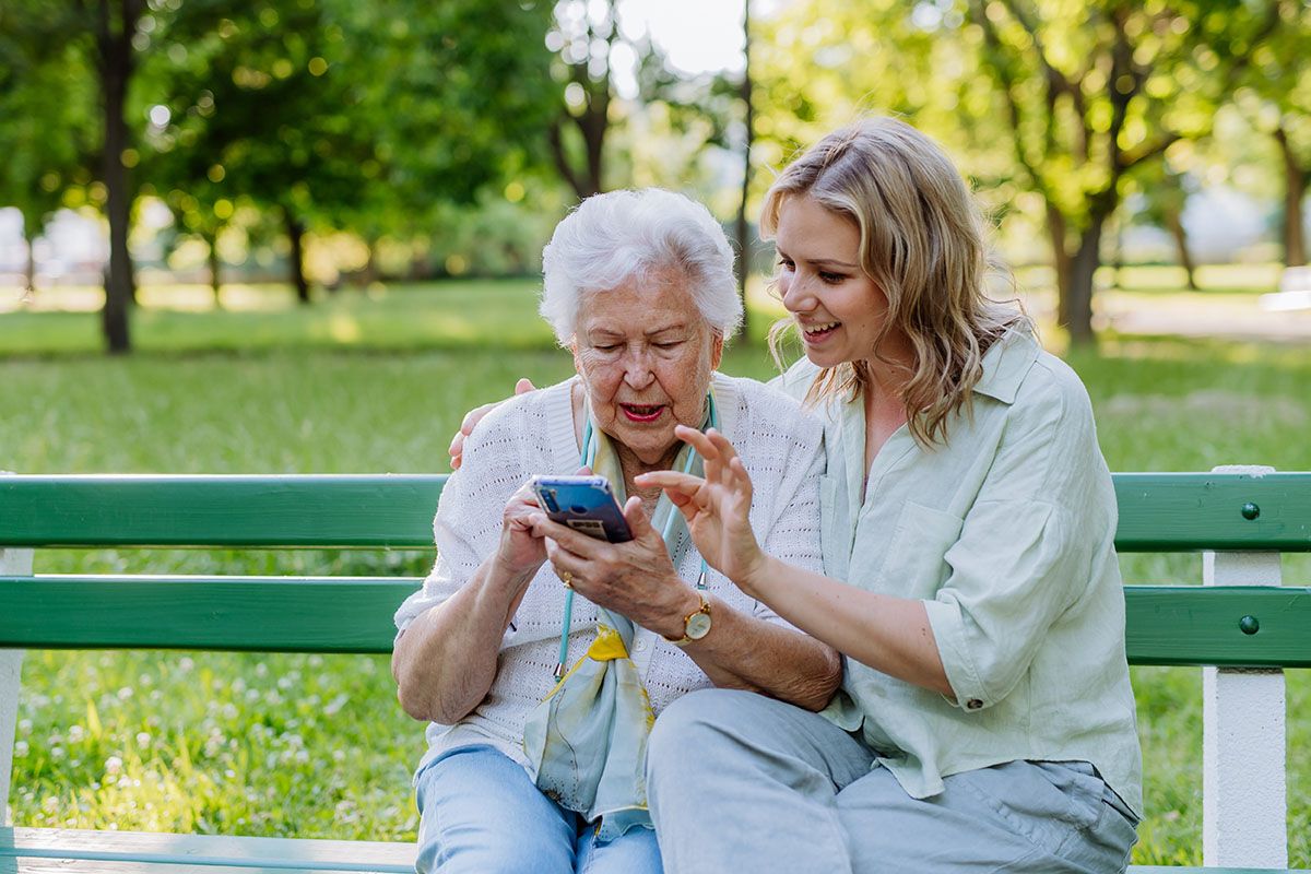 смартфон для пожилых людей