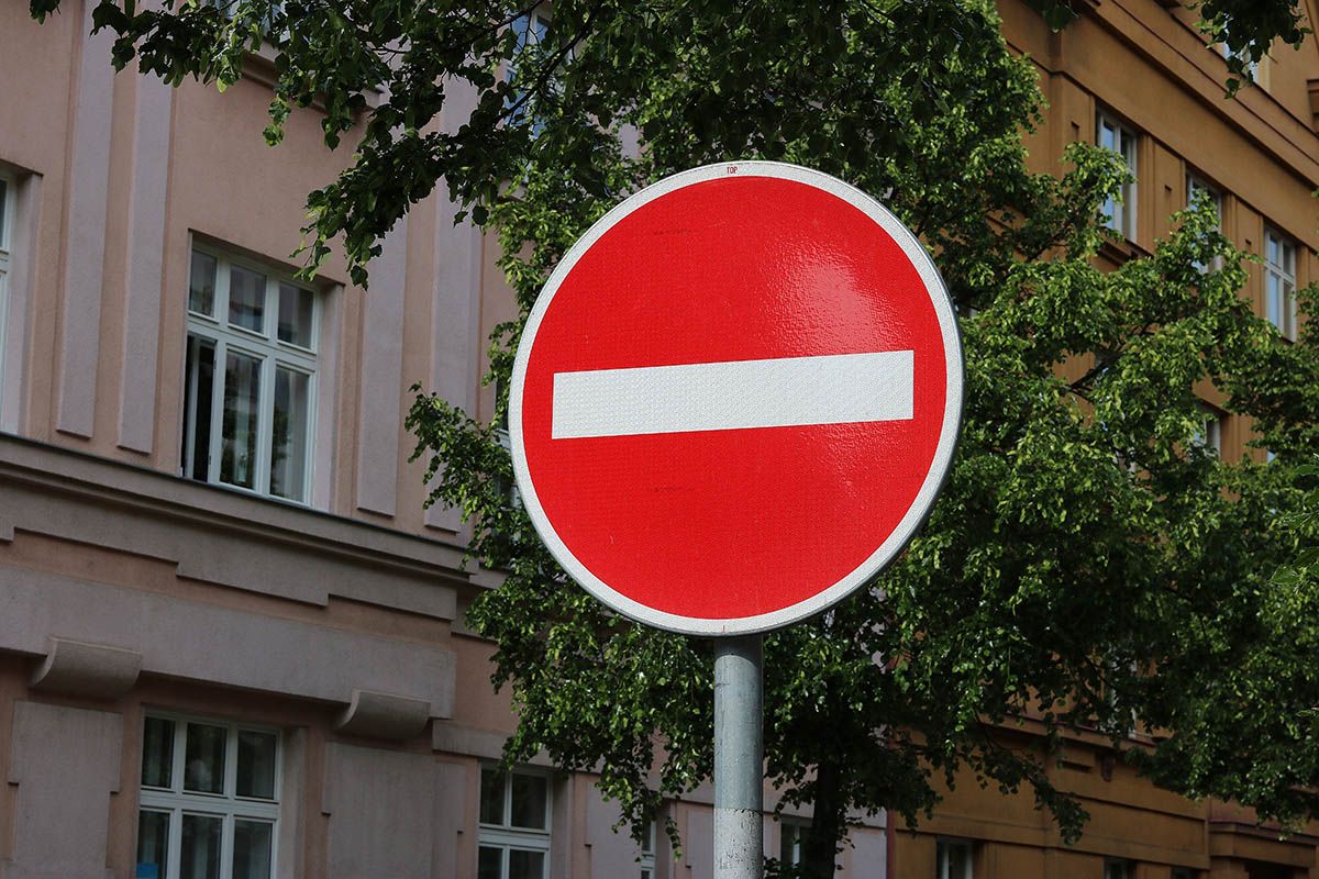 Запрещающие знаки ПДД: полный список с иллюстрациями