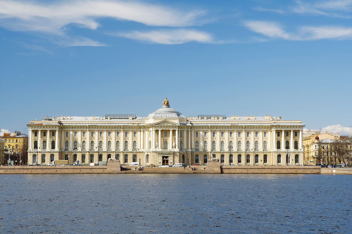 Санкт-Петербург сфинксы Академия