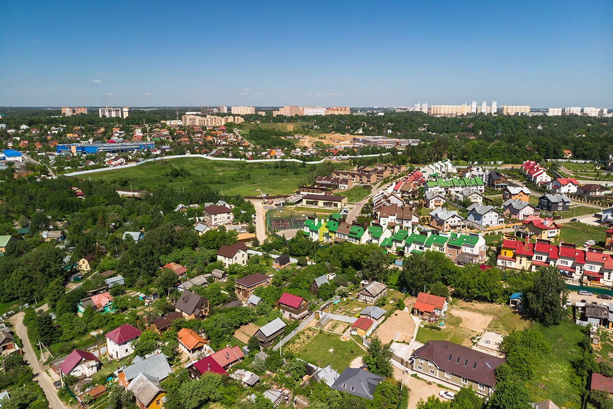 плюсы и минусы жизни за городом