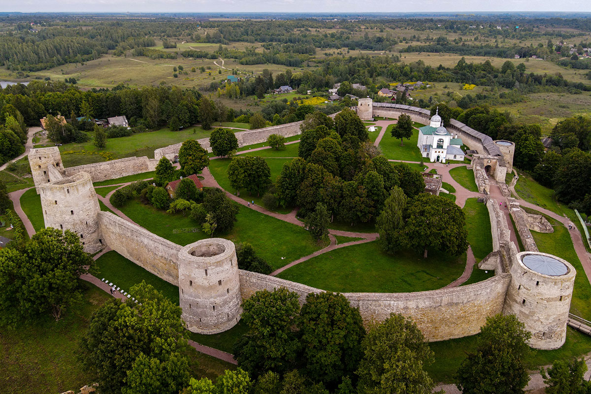 изборская крепость