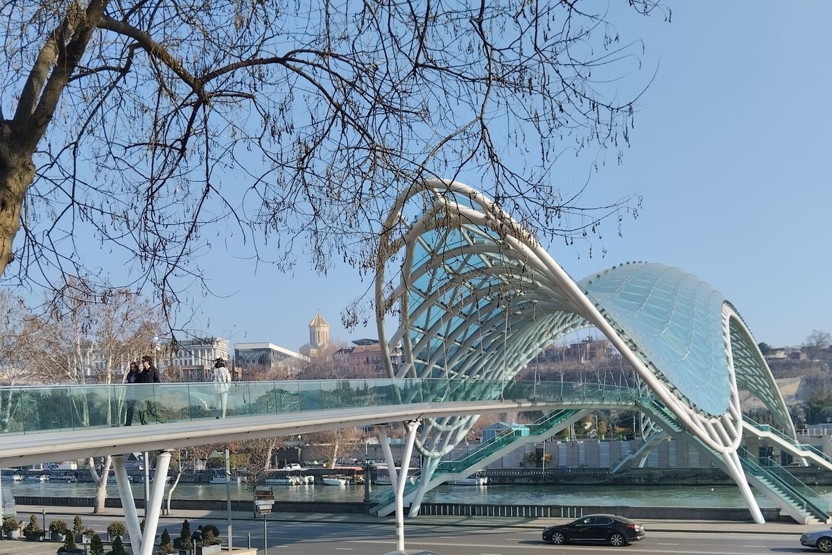 мост мира рике